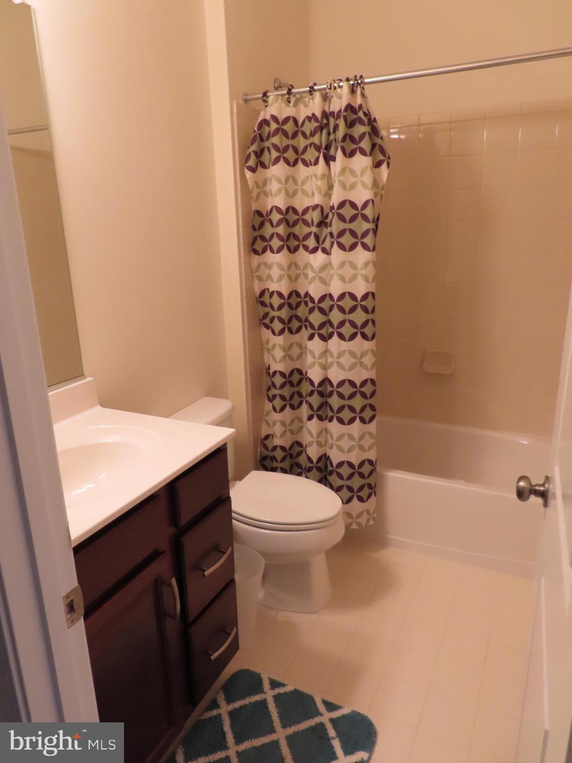 EASTVIEW AT STONE RIDGE - Residential Lease