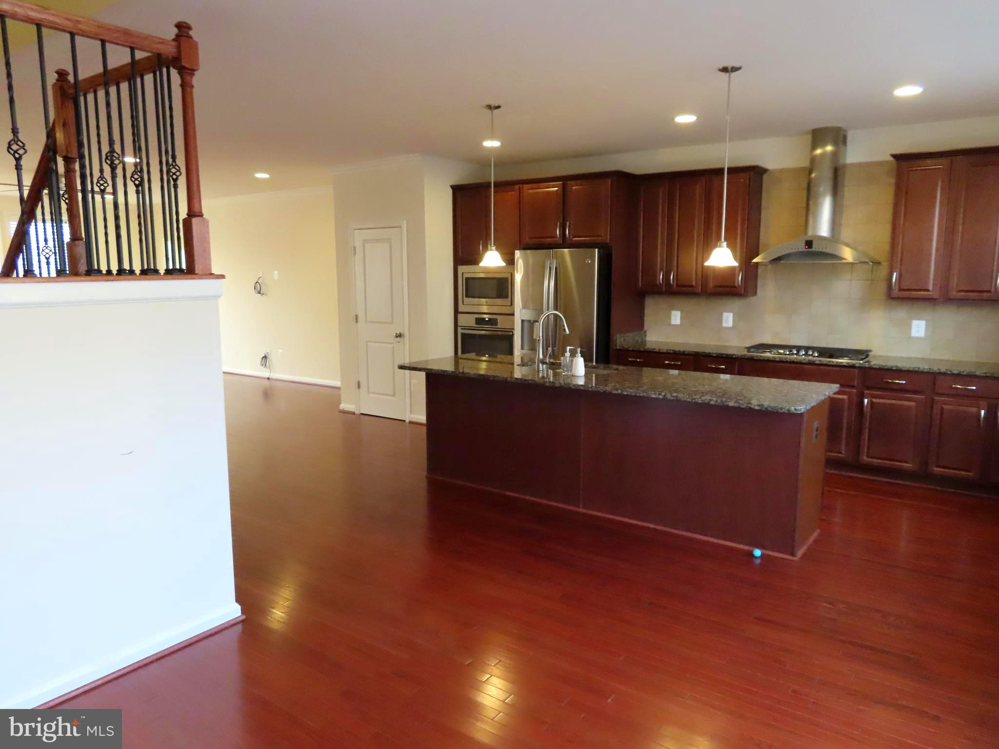 EASTVIEW AT STONE RIDGE - Residential Lease