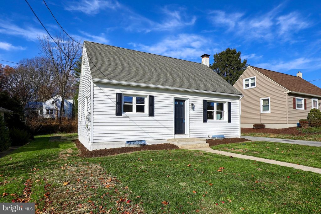 Photo of 8 Red Bud Drive, Millersville, PA 17551 (MLS # PALA2046502)