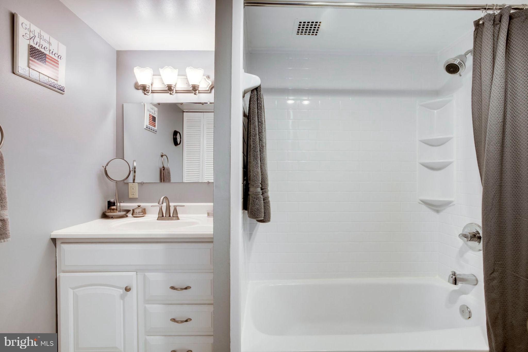 HUNTING CREEK CLUB - Residential Lease