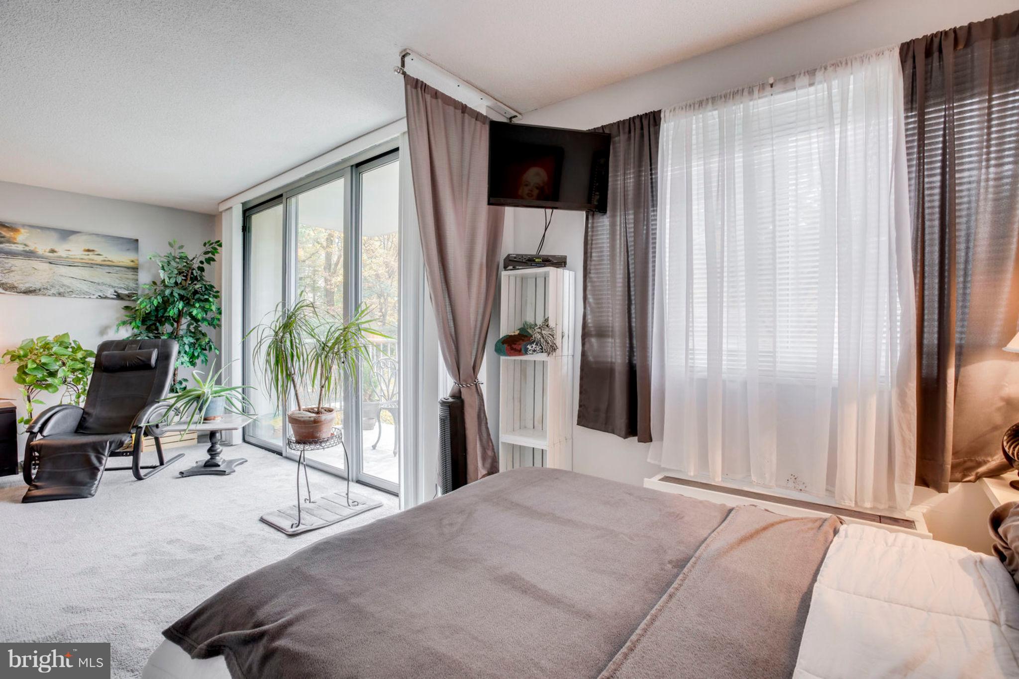 HUNTING CREEK CLUB - Residential Lease