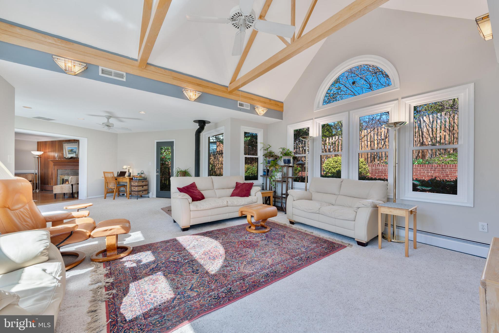 RIVERCREST - Residential