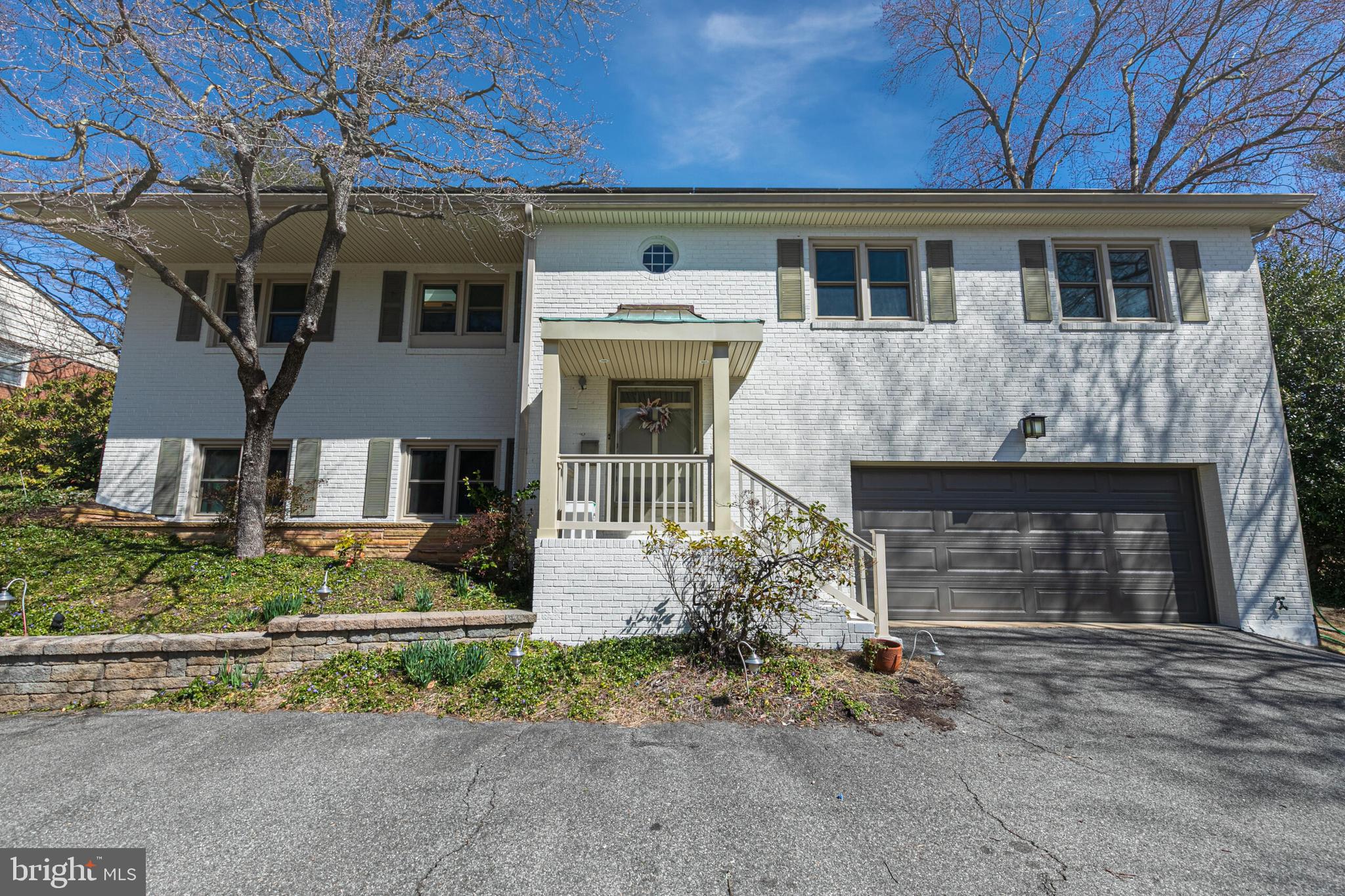 RIVERCREST - Residential