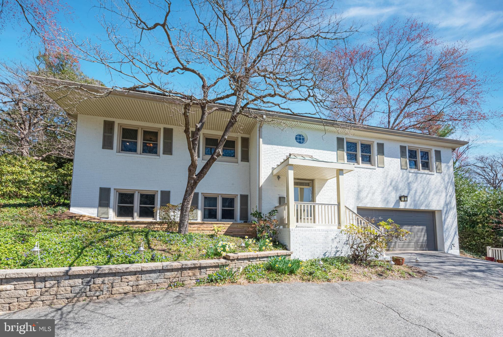 RIVERCREST - Residential