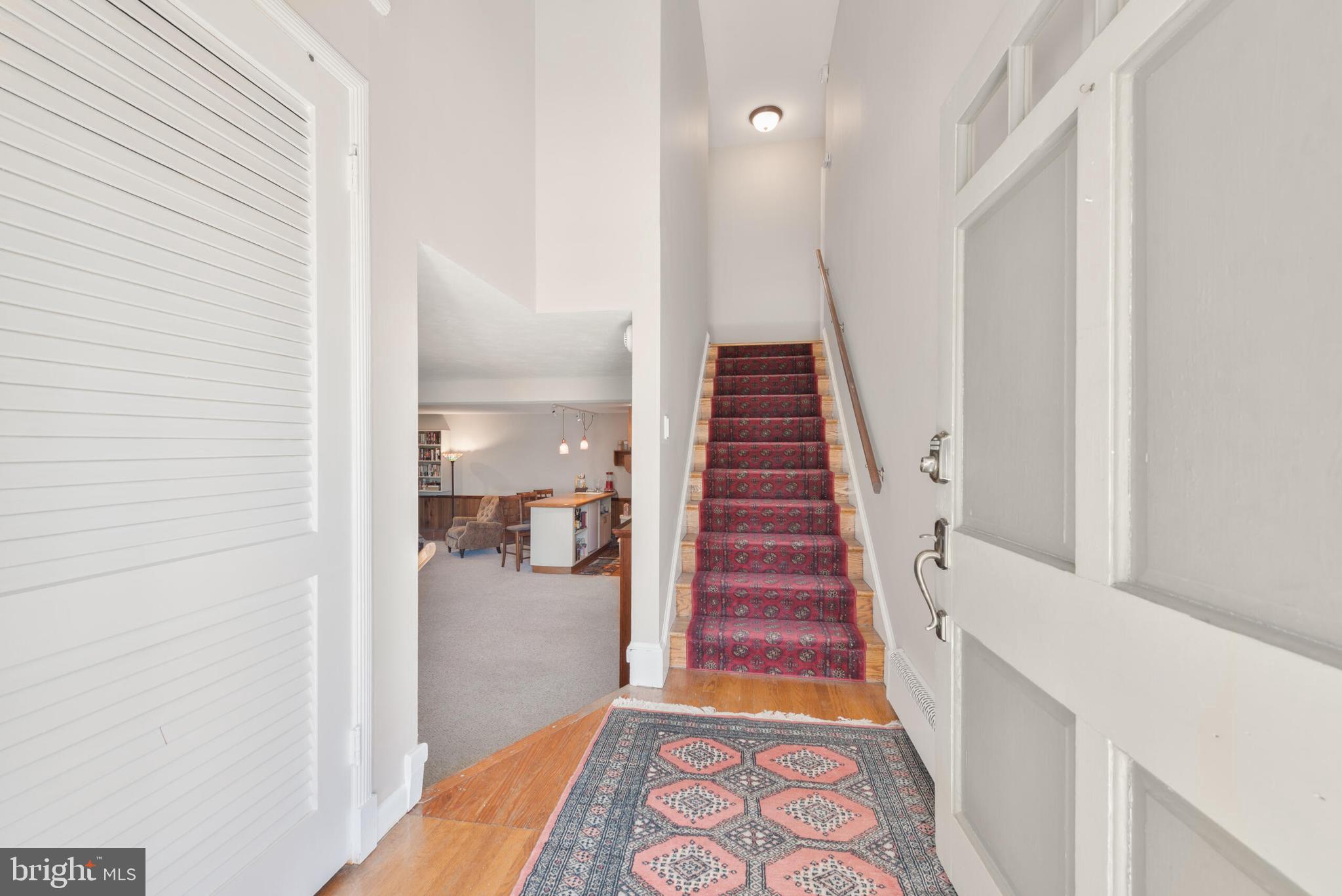 RIVERCREST - Residential