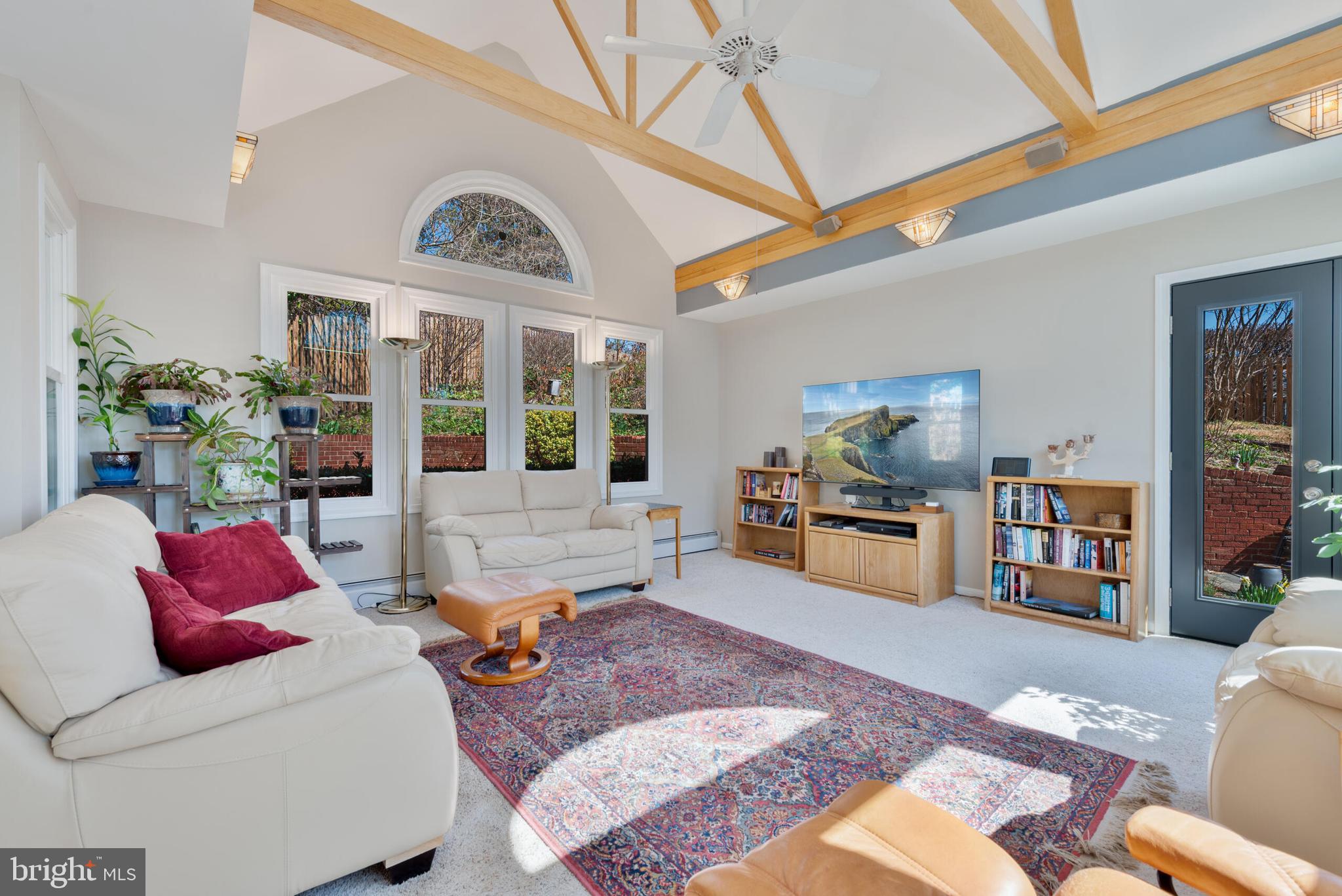 RIVERCREST - Residential