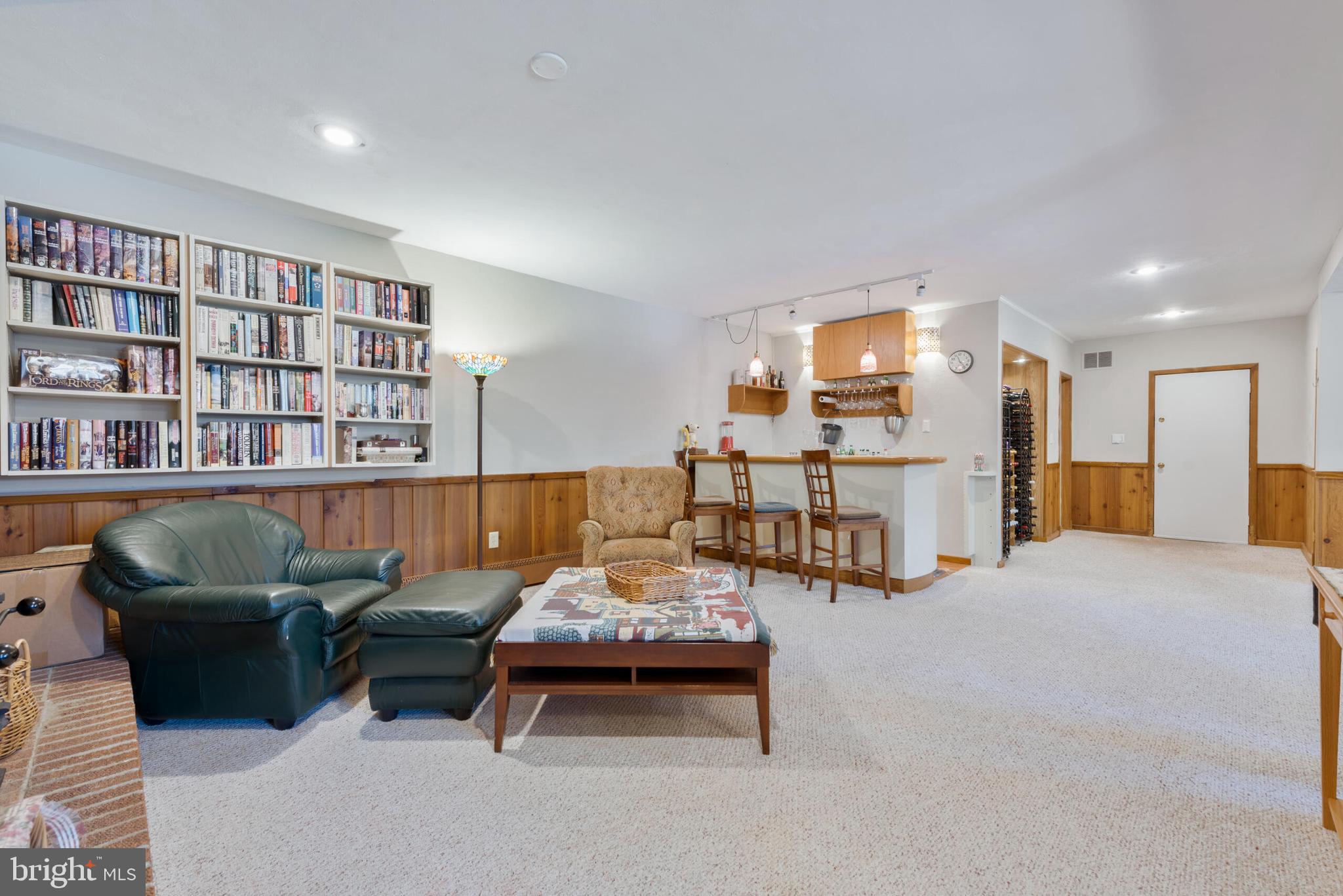 RIVERCREST - Residential