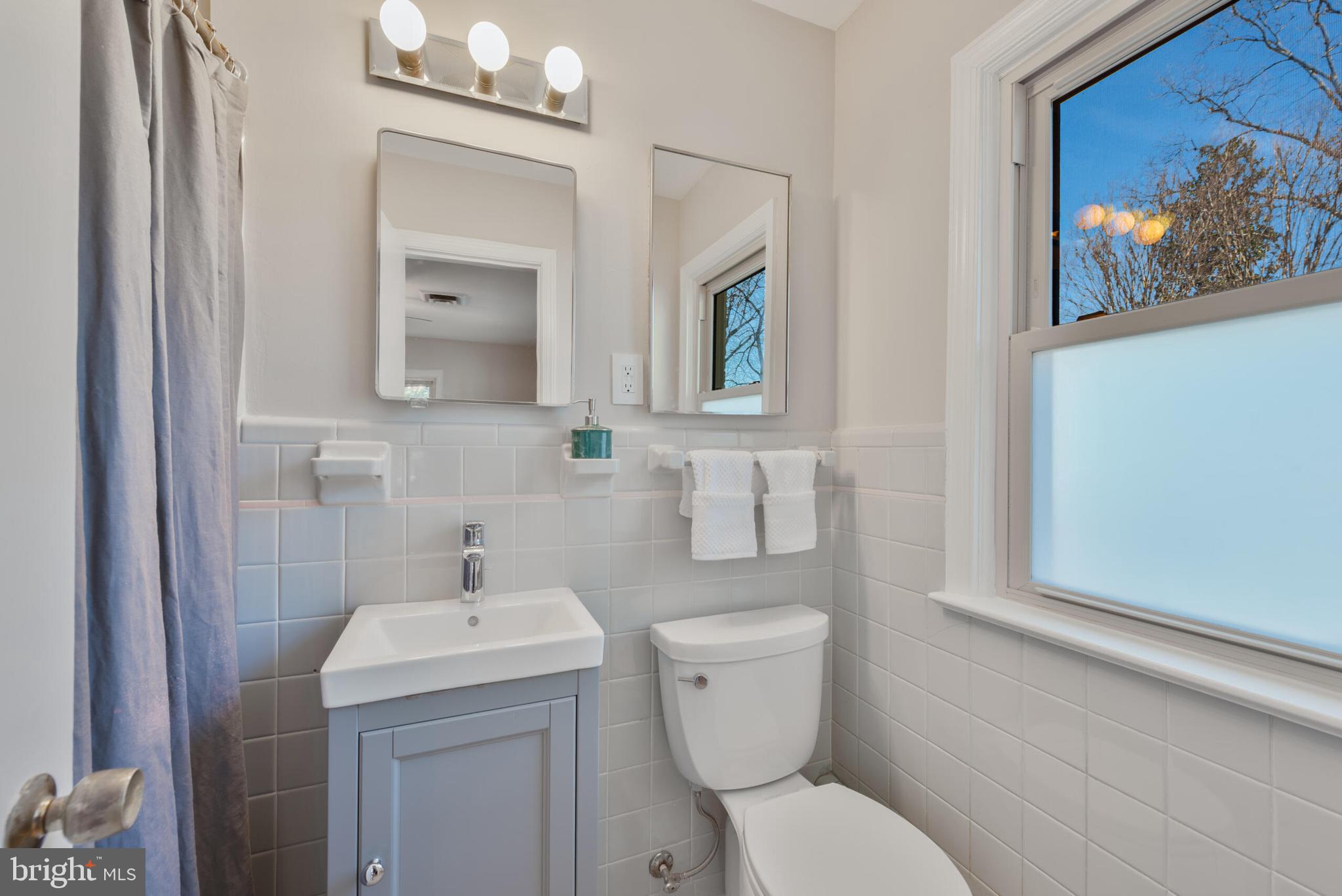 RIVERCREST - Residential