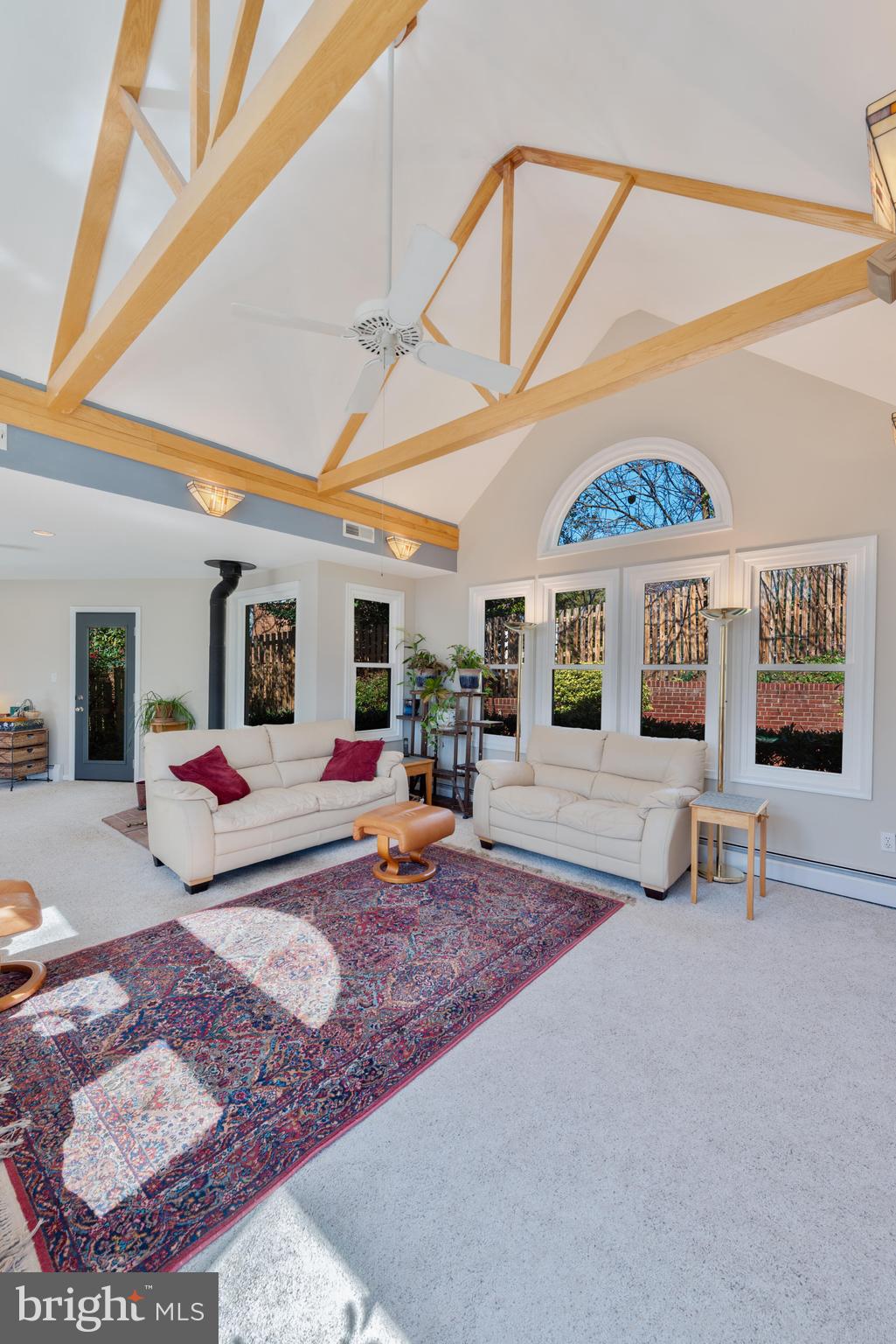 RIVERCREST - Residential