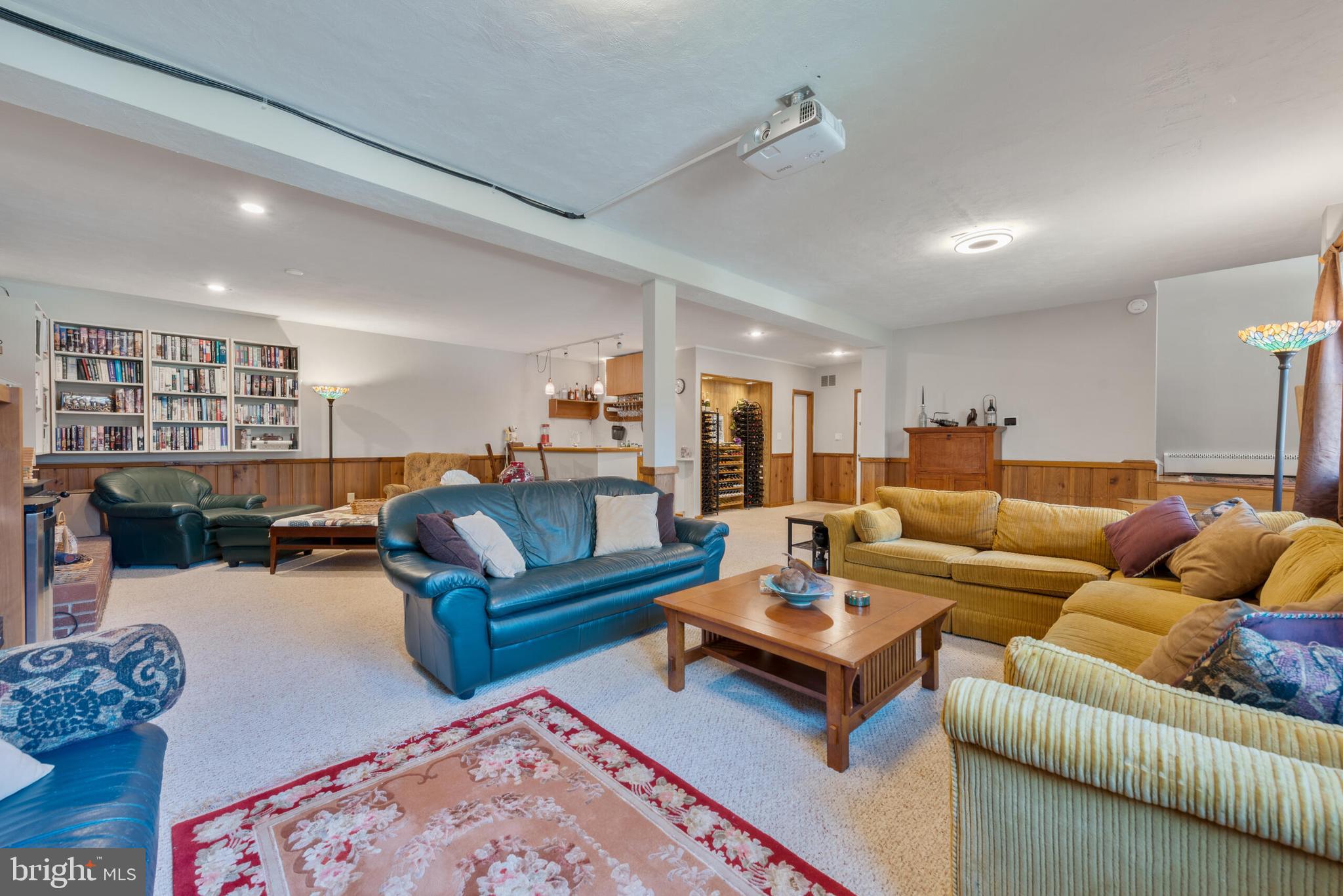 RIVERCREST - Residential