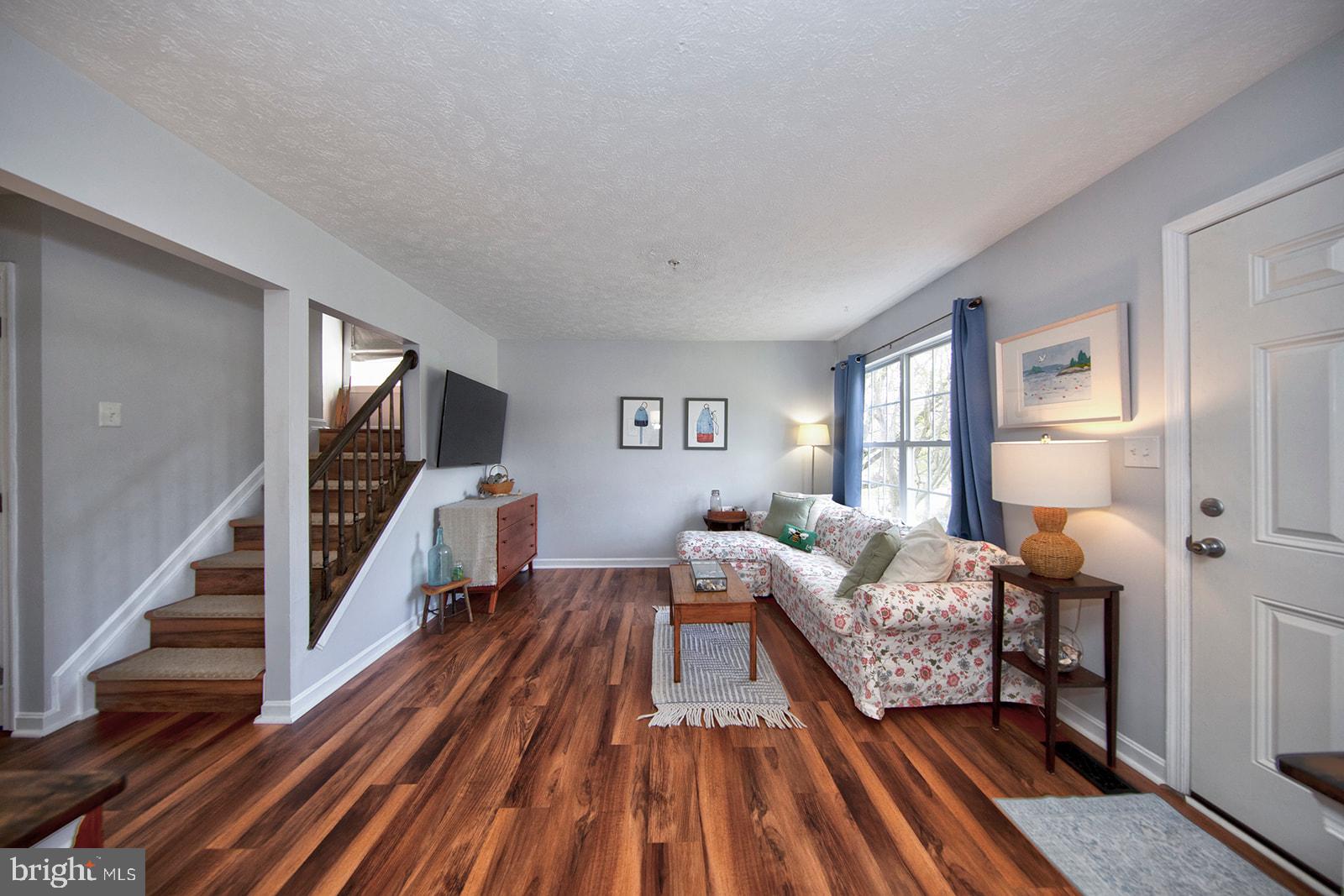 MEADOWS AT BAR KESS - Residential