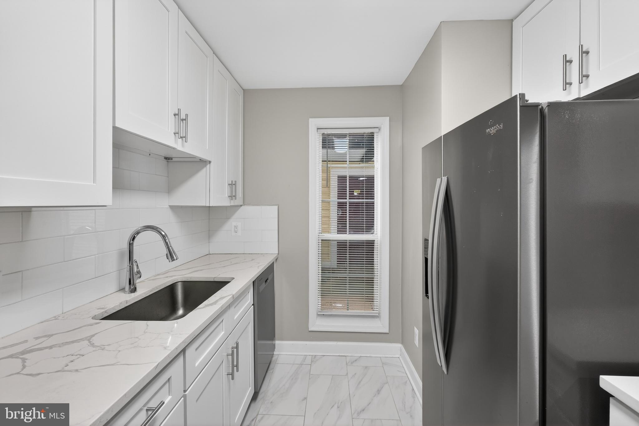 THE OAKTON - Residential