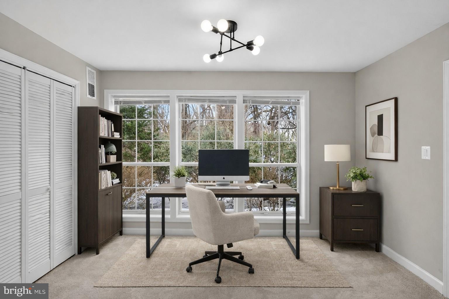 THE OAKTON - Residential