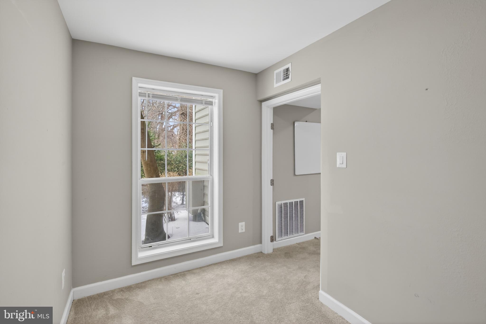 THE OAKTON - Residential