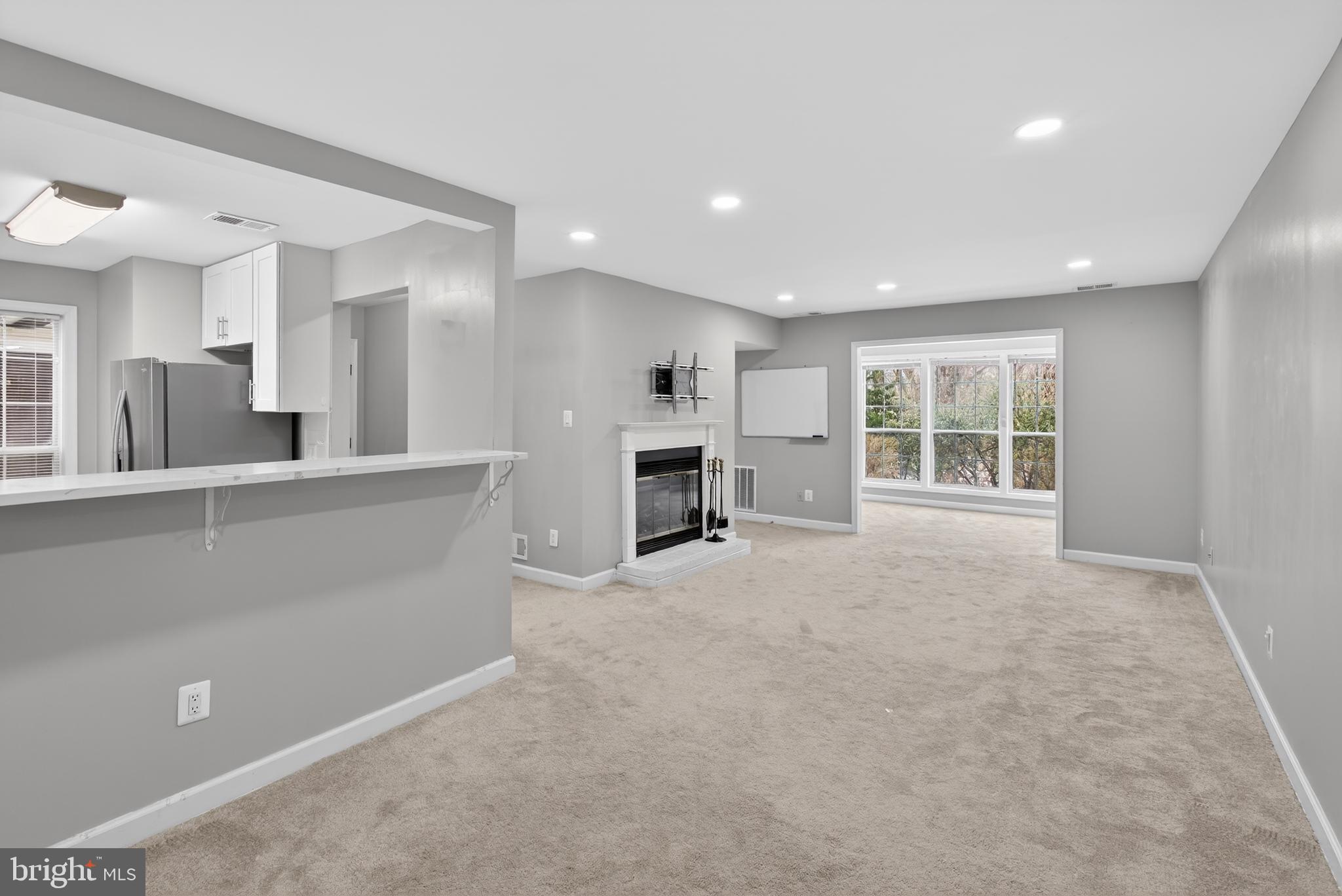 THE OAKTON - Residential