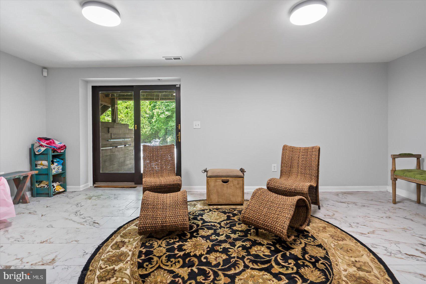 HUNT VALLEY - Residential