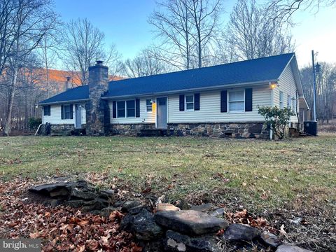 7934 NORTH RIVER RD RIO WV 26755