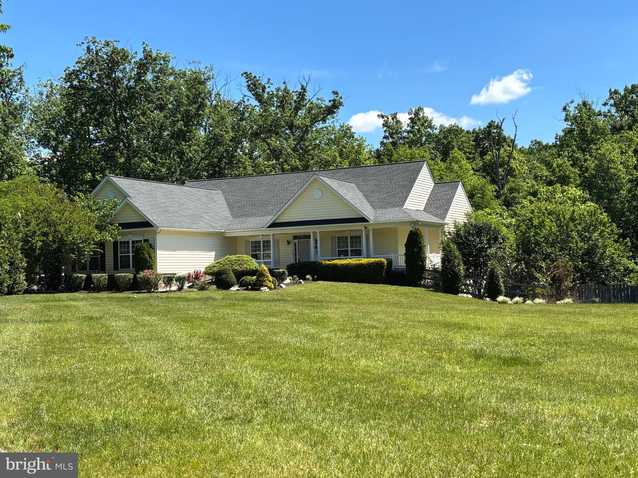 320 GENTLE BREEZE CIRCLE