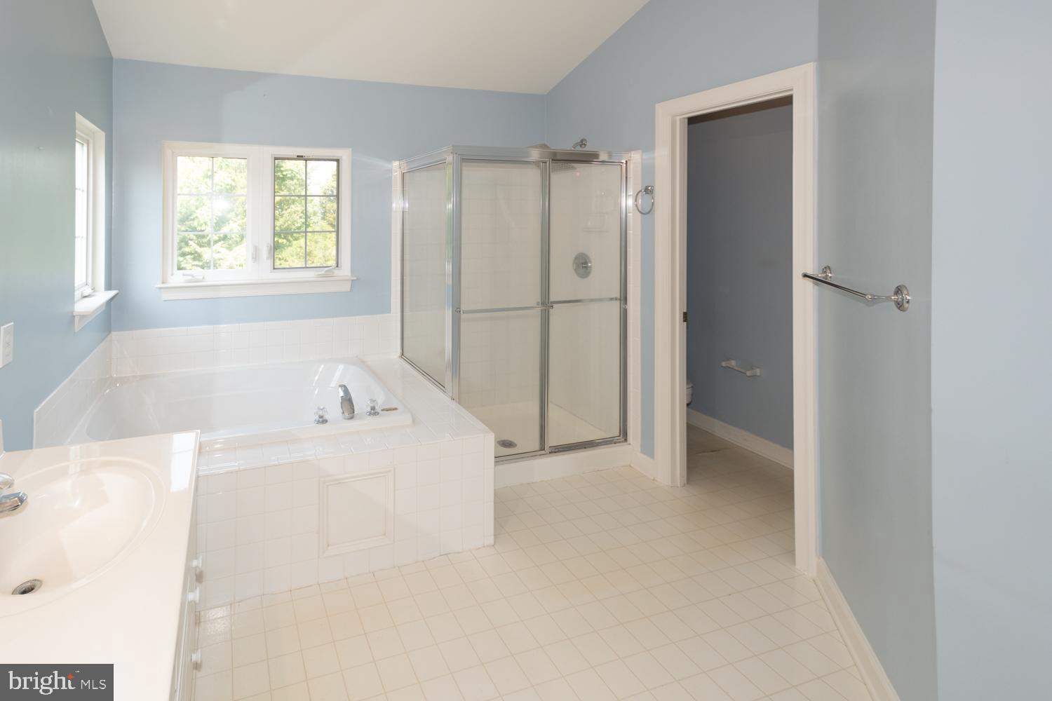 WINDSOR KNOLLS - Residential