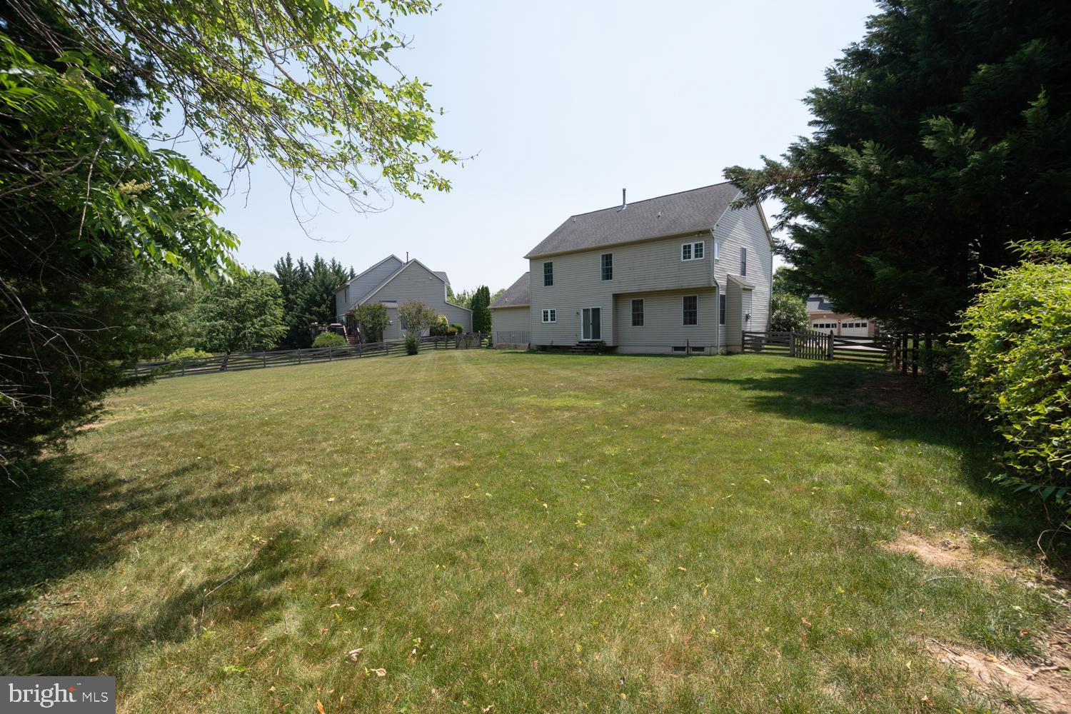 WINDSOR KNOLLS - Residential