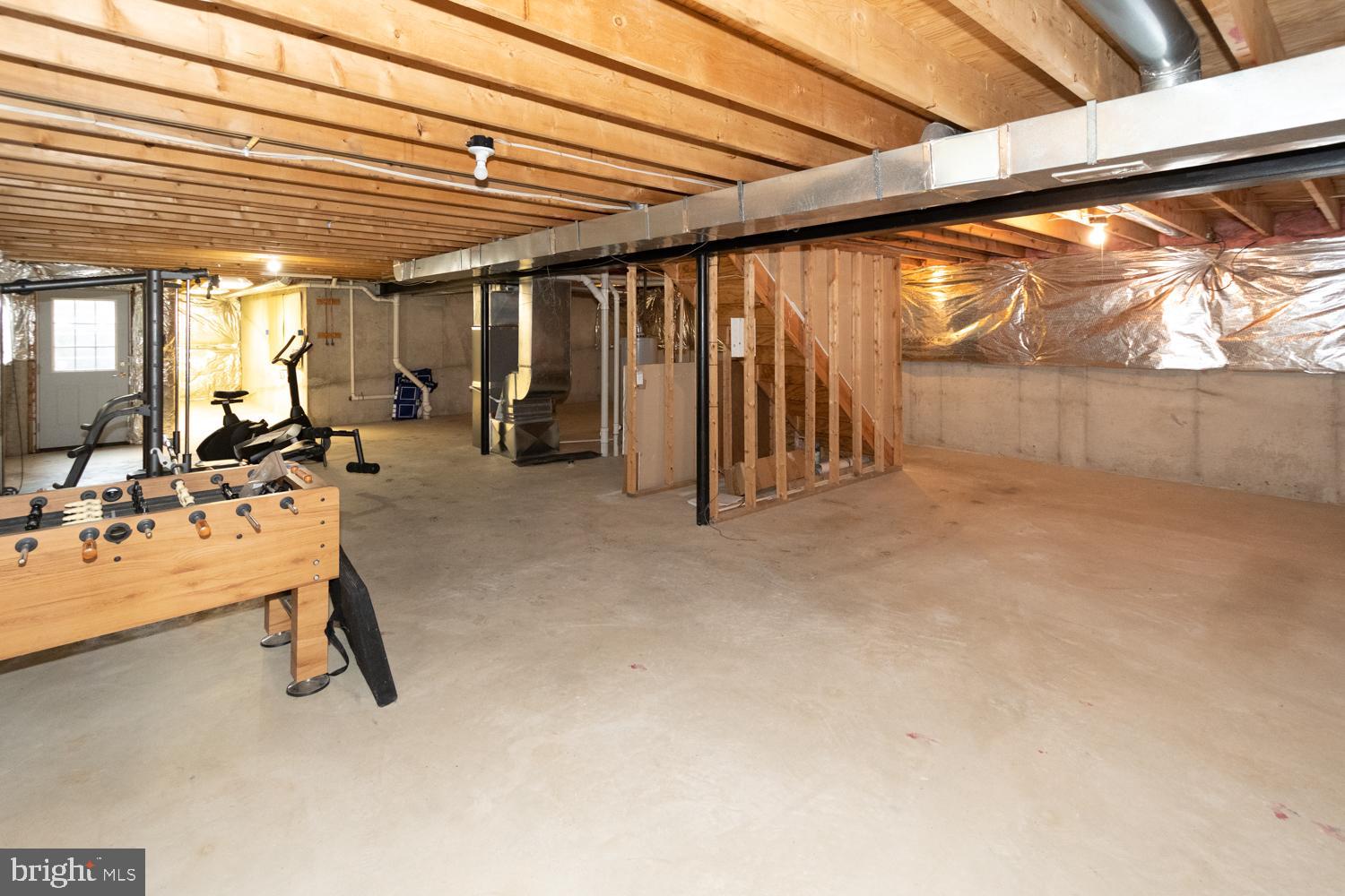 WINDSOR KNOLLS - Residential