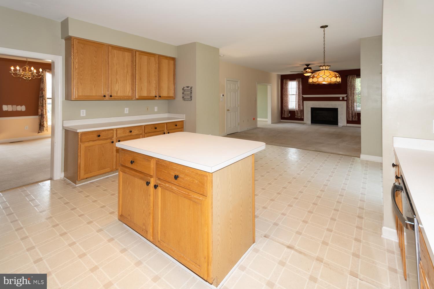 WINDSOR KNOLLS - Residential