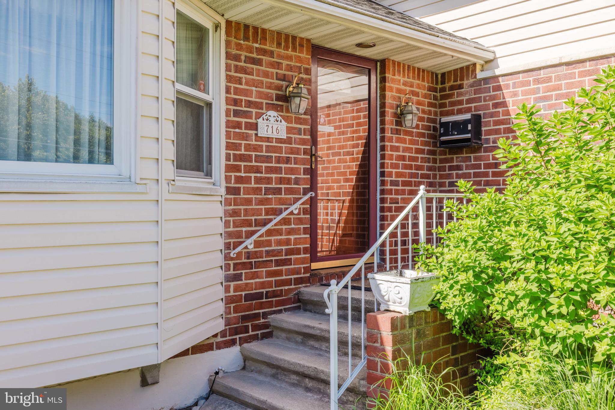 716 PROVIDENCE ROAD