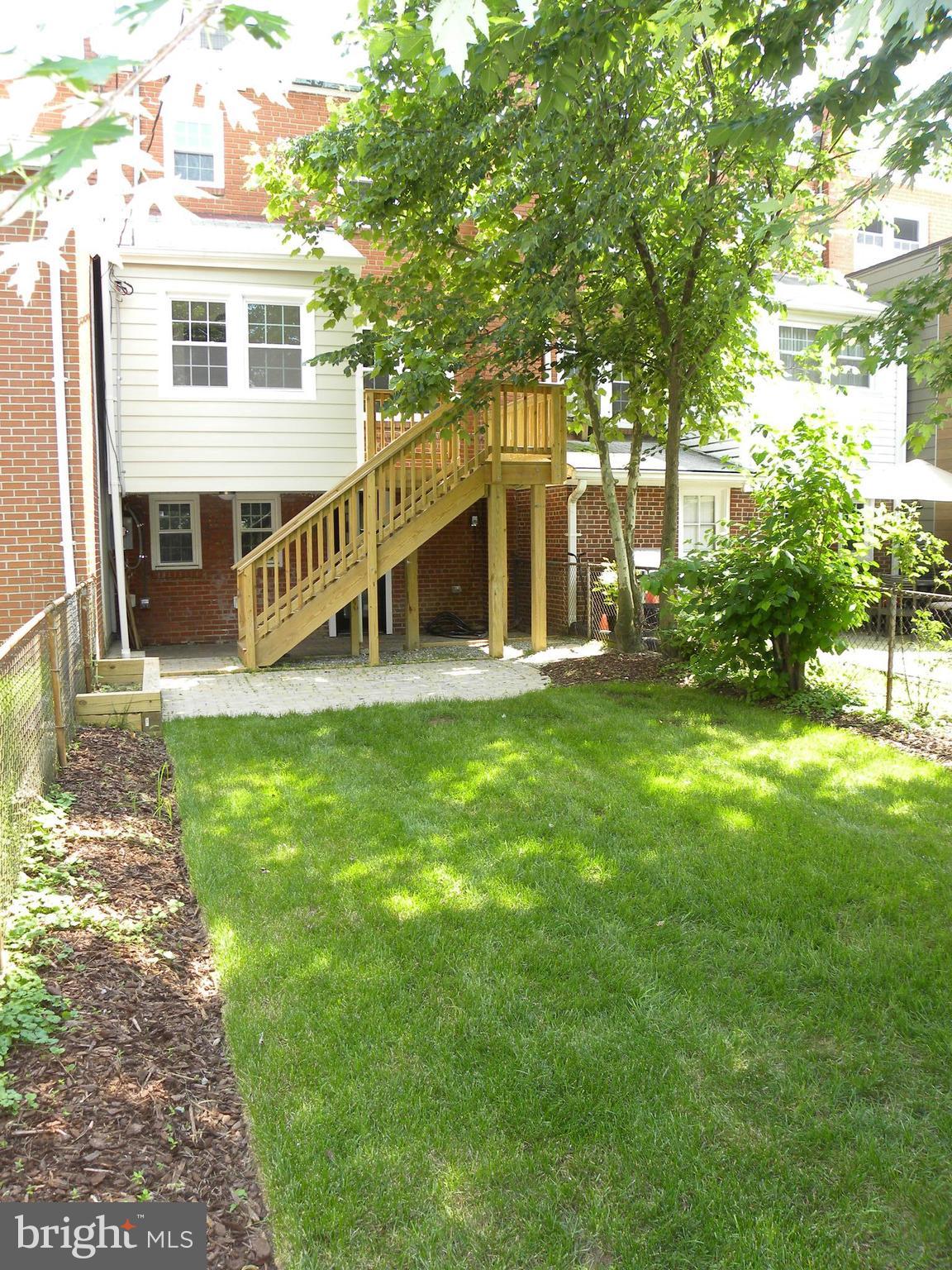 ROSEMONT - Residential Lease