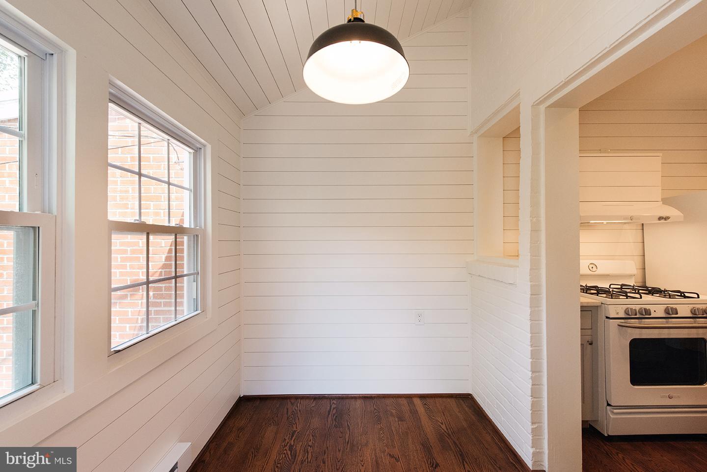 ROSEMONT - Residential Lease