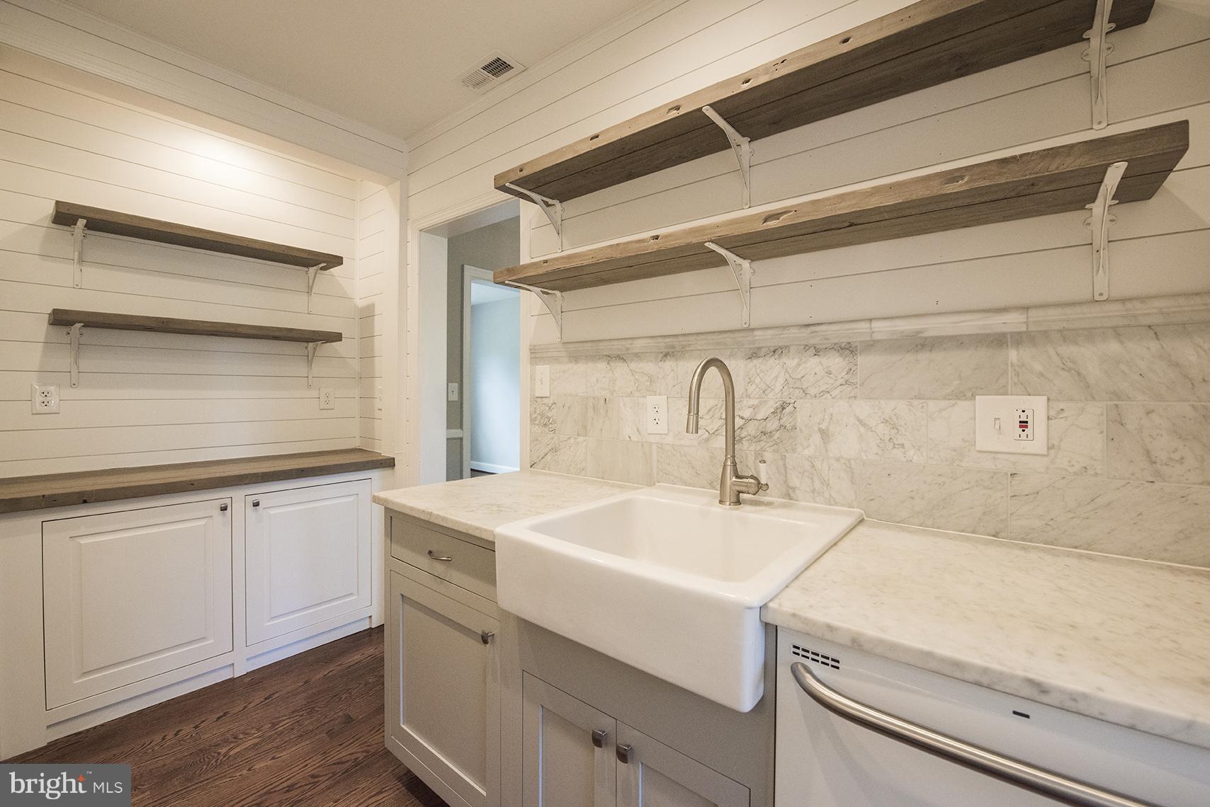 ROSEMONT - Residential Lease