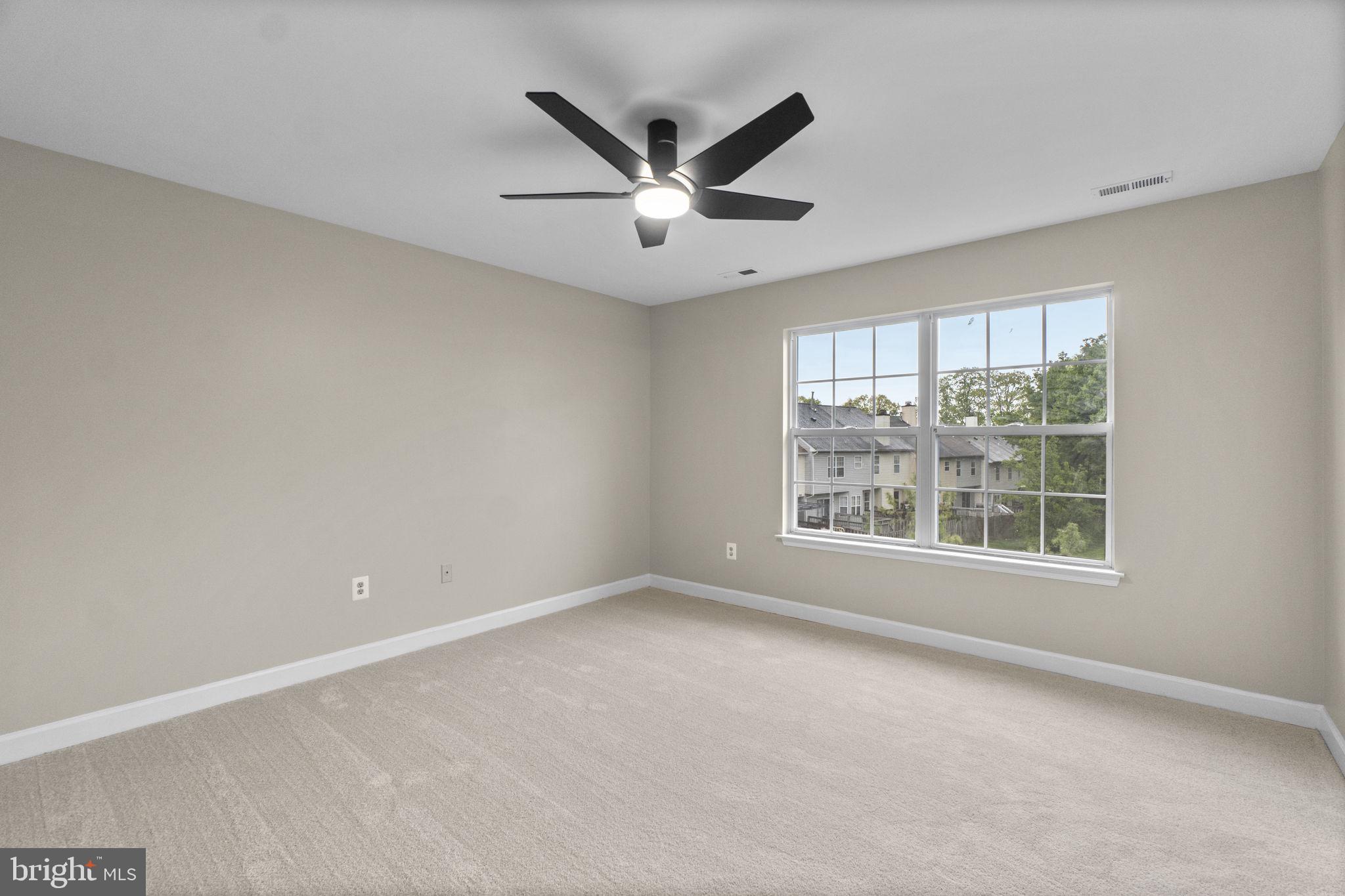 SPRING RIDGE - Residential