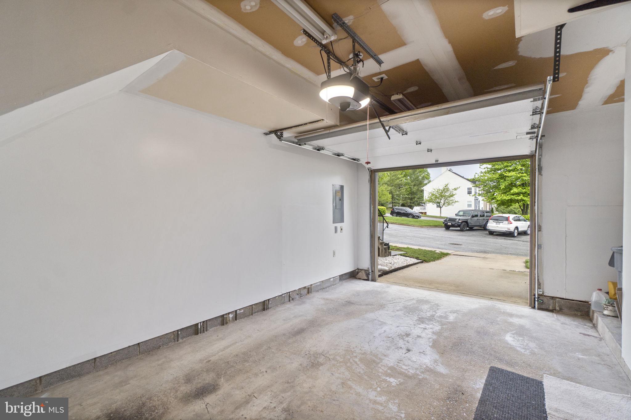 SPRING RIDGE - Residential