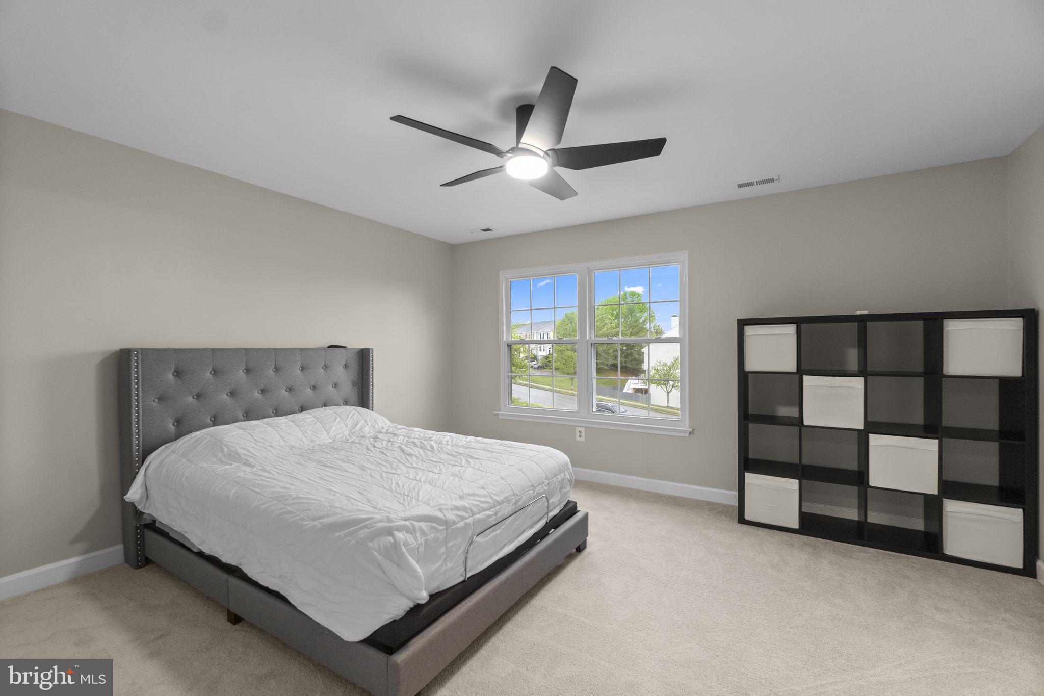 SPRING RIDGE - Residential