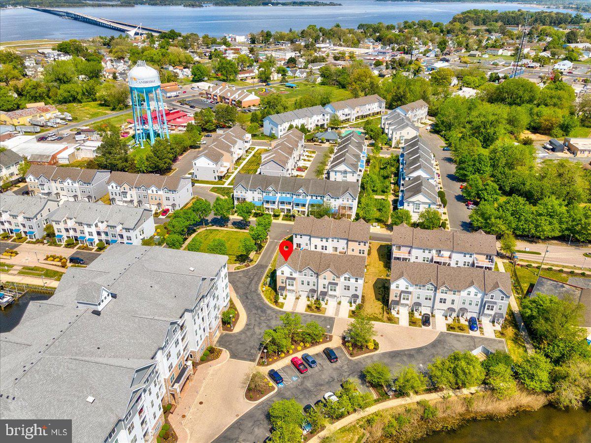 DEEP HARBOUR - Residential