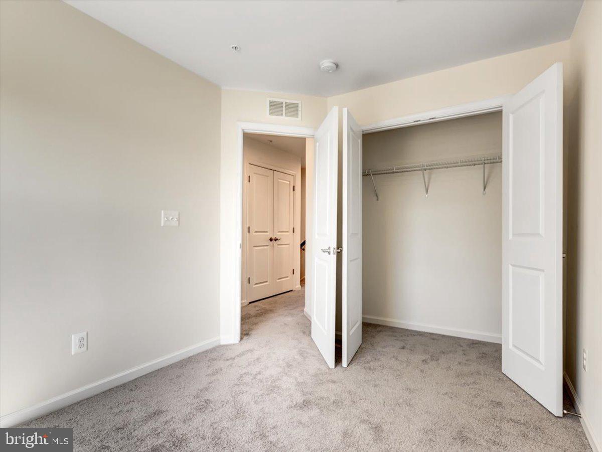 DEEP HARBOUR - Residential