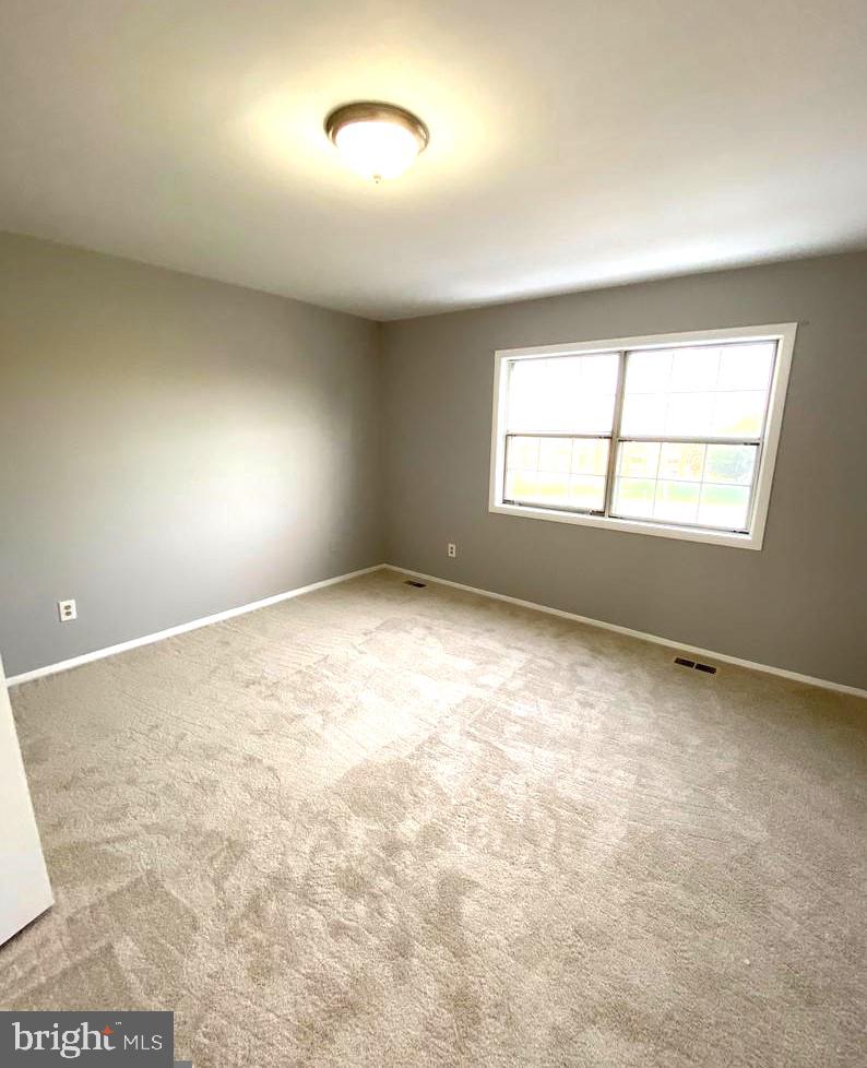 FRANKLIN SQUARE - Residential Lease