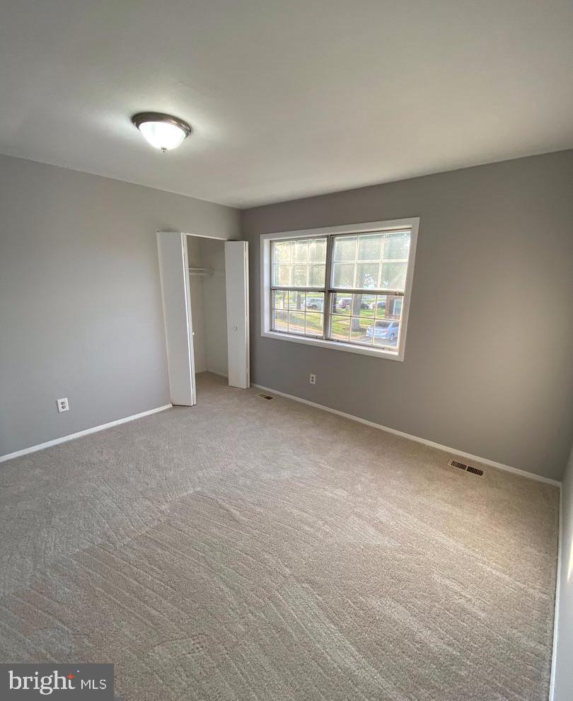 FRANKLIN SQUARE - Residential Lease