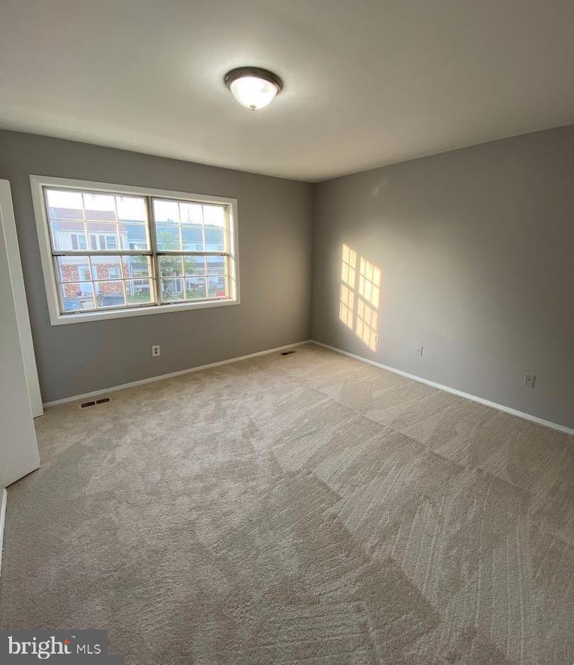 FRANKLIN SQUARE - Residential Lease