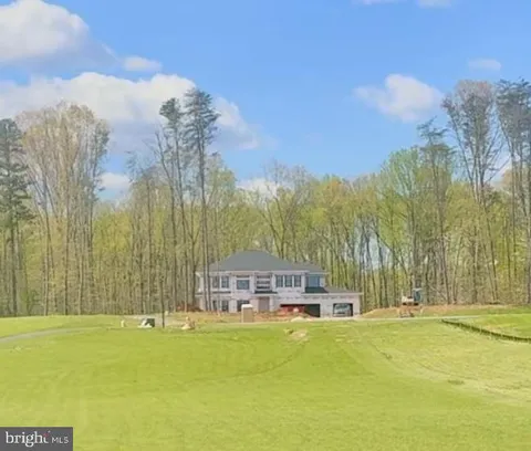 208 Castlebar Dr, Fredericksburg, VA MLS: VAST2035458