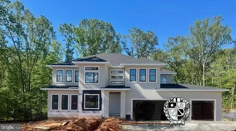 208 Castlebar Dr, Fredericksburg, VA MLS: VAST2035458