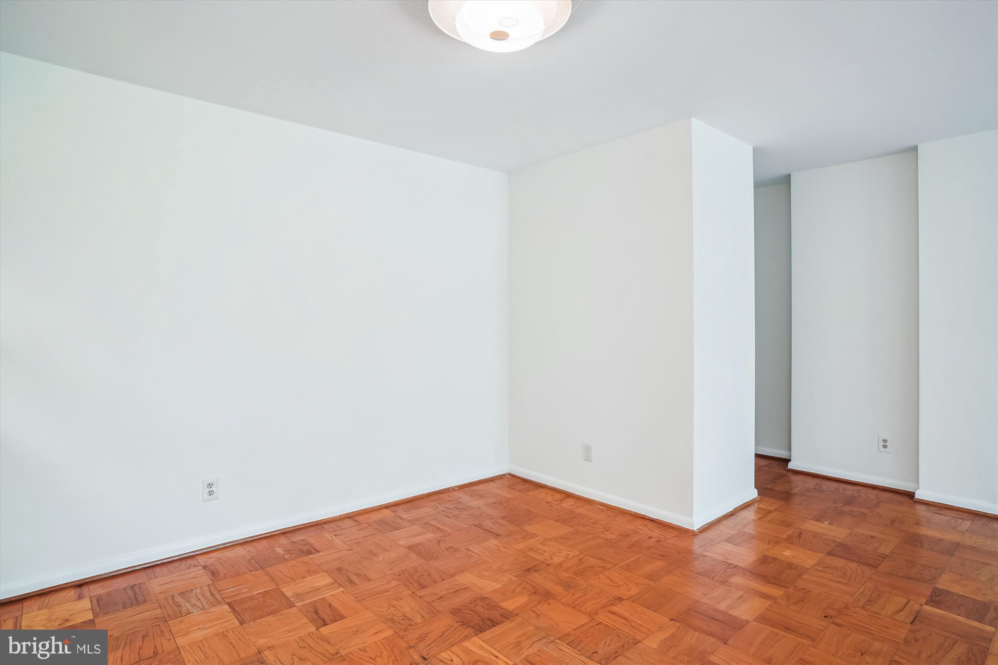 WHITEHALL - Residential