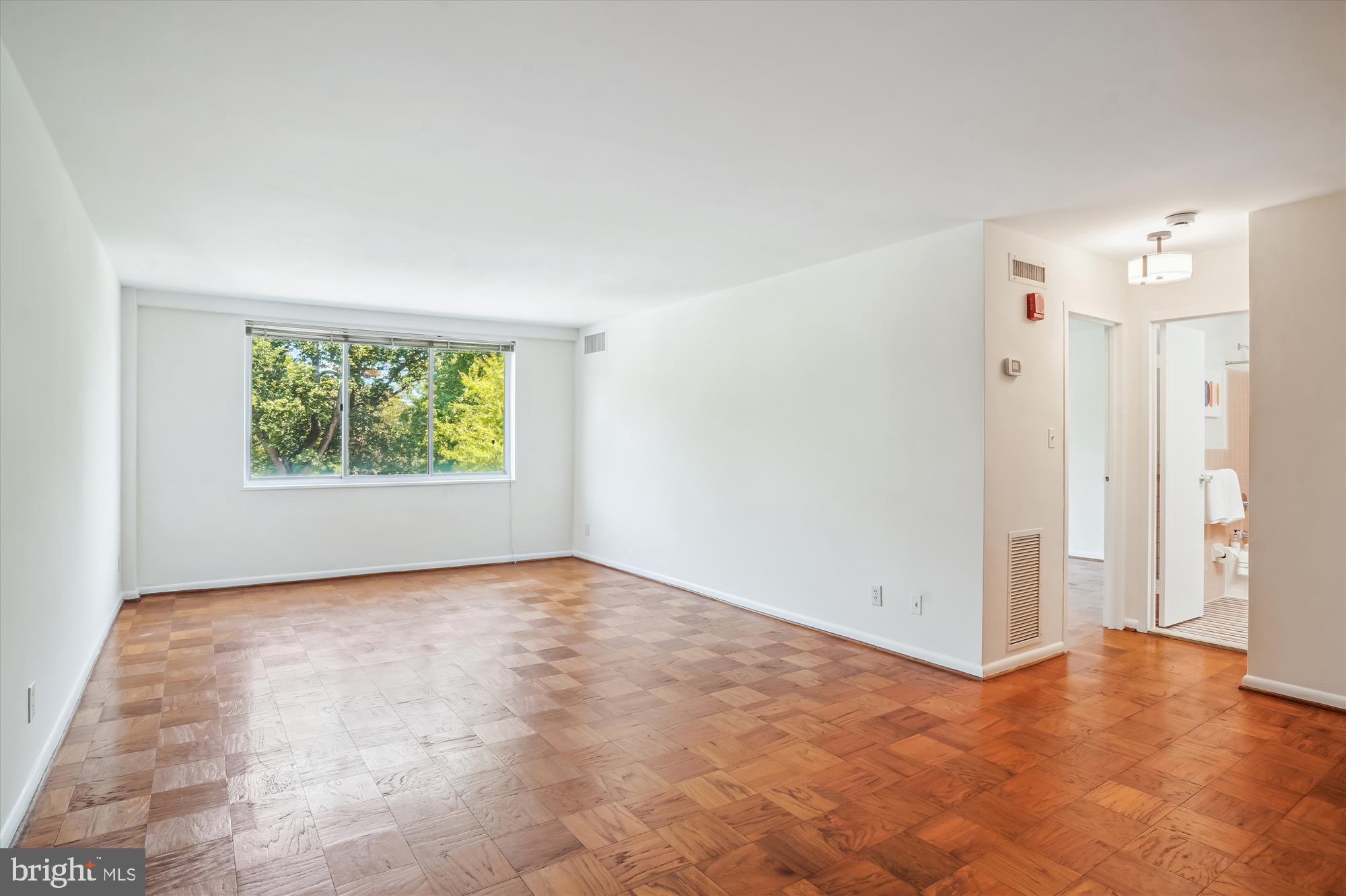 4977 BATTERY LANE 1-319