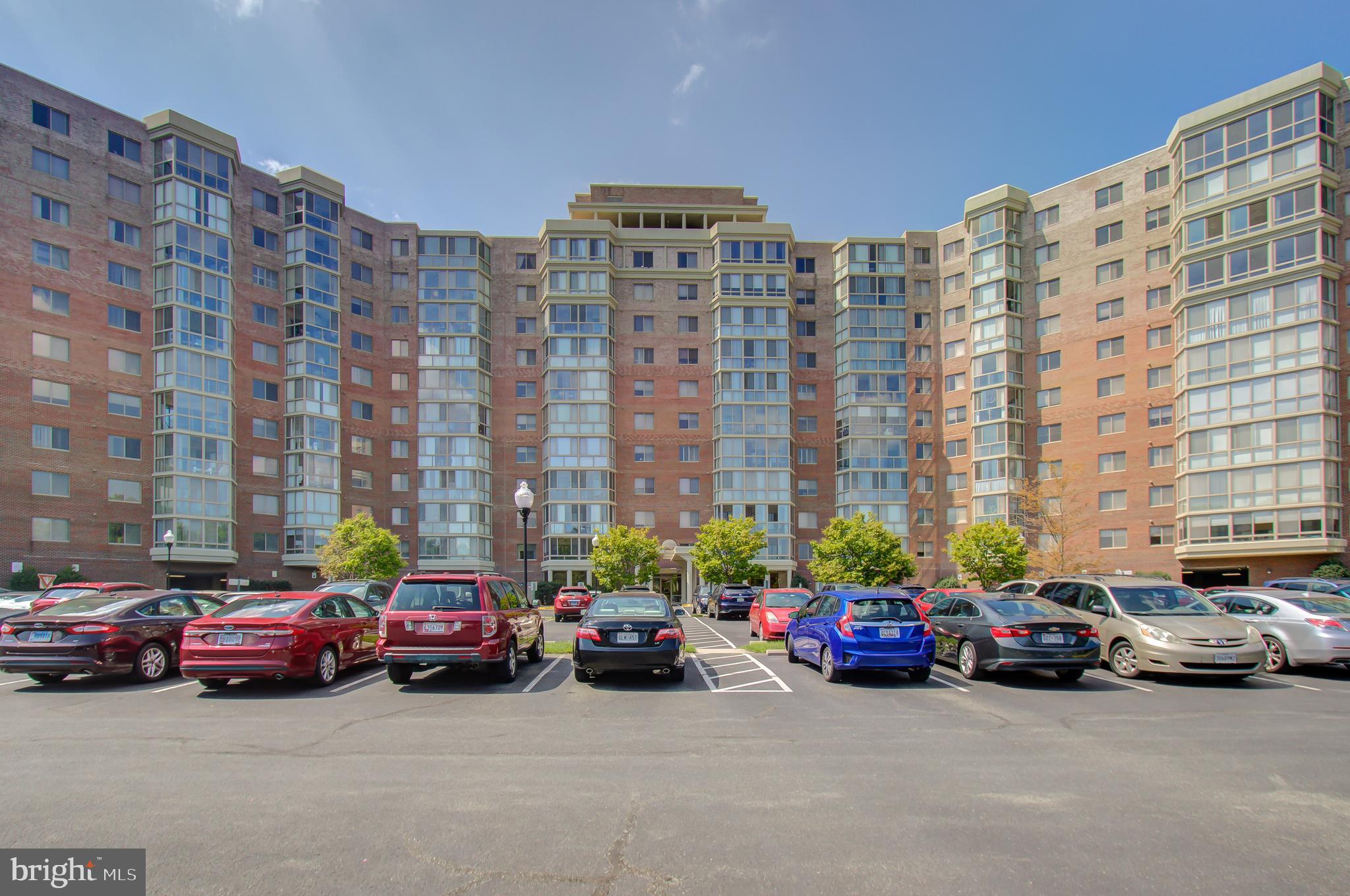 OVERLOOK AT LEISURE WORLD - Residential