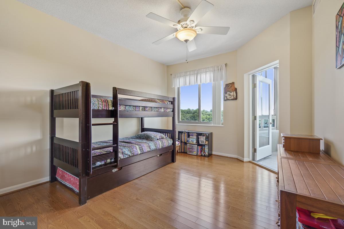 OVERLOOK AT LEISURE WORLD - Residential