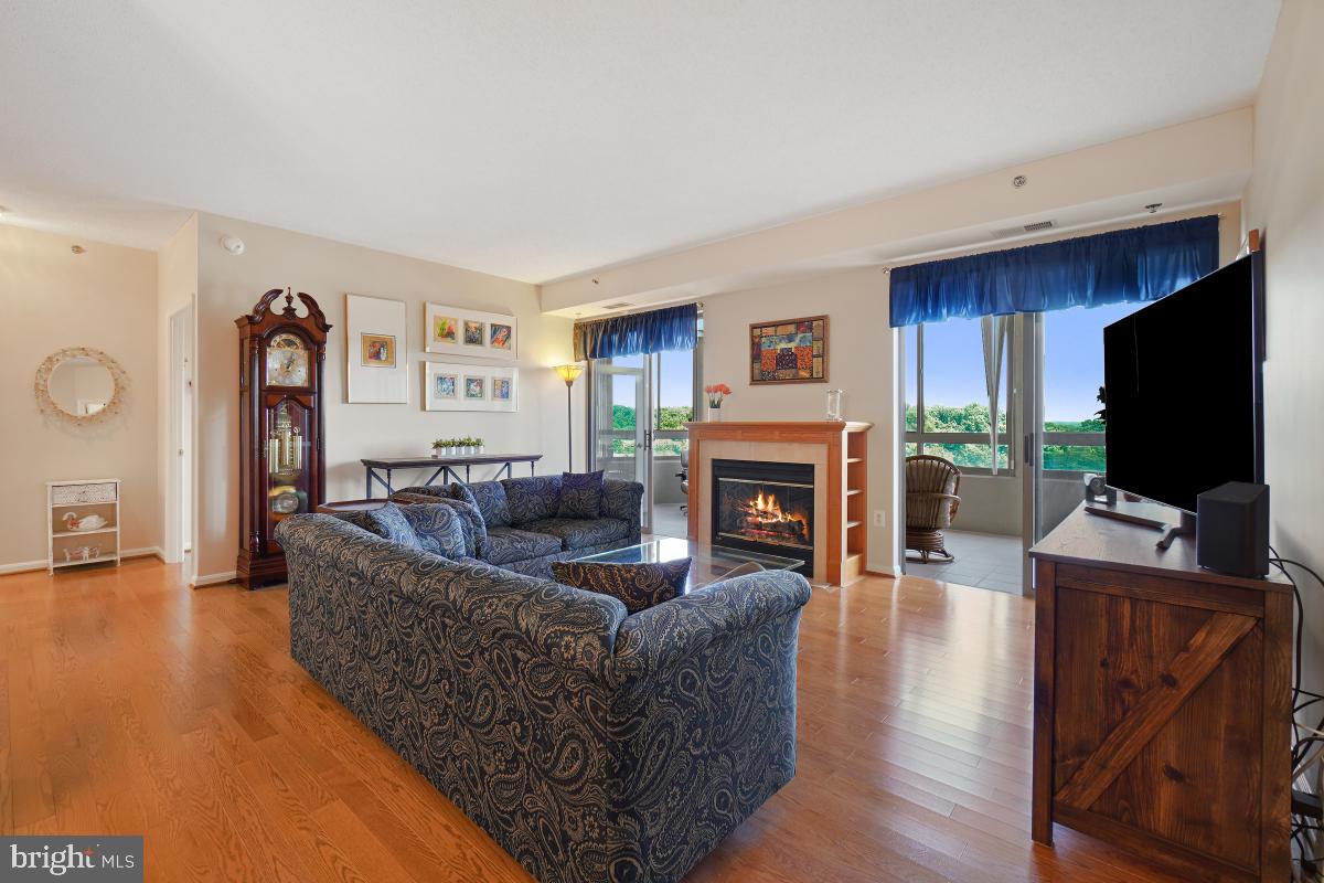 OVERLOOK AT LEISURE WORLD - Residential