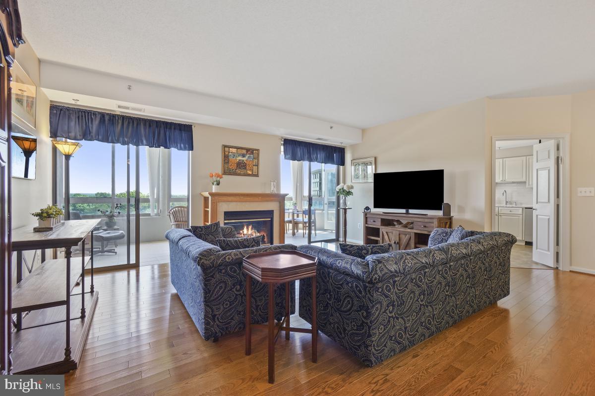 OVERLOOK AT LEISURE WORLD - Residential