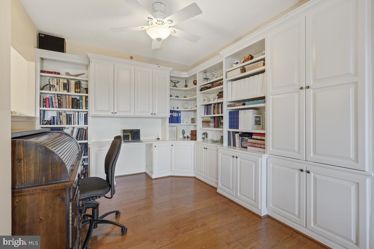 OVERLOOK AT LEISURE WORLD - Residential