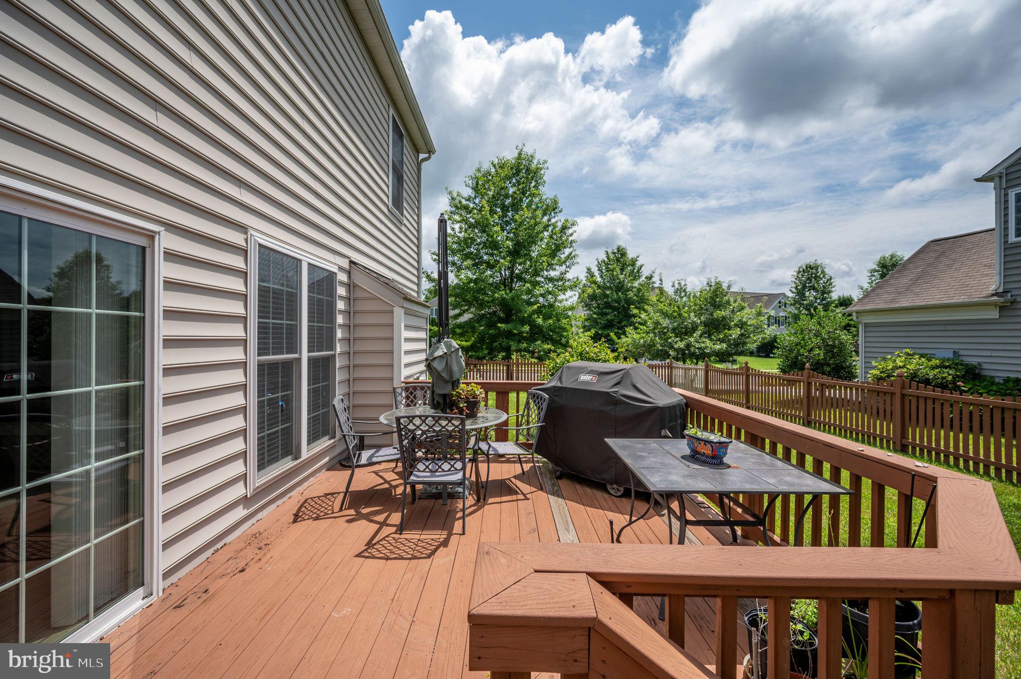 MAYFIELD TRACE - Residential