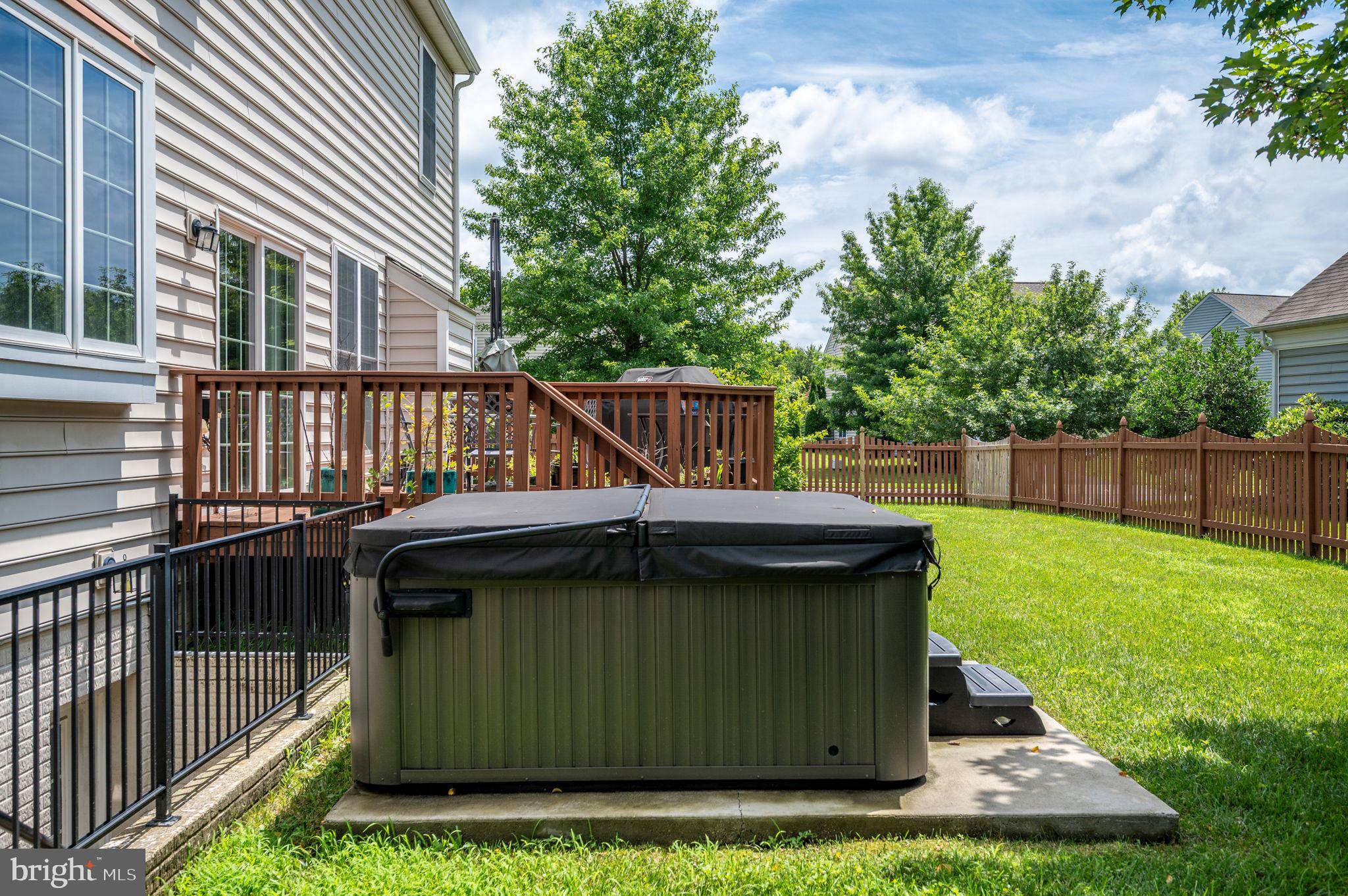 MAYFIELD TRACE - Residential