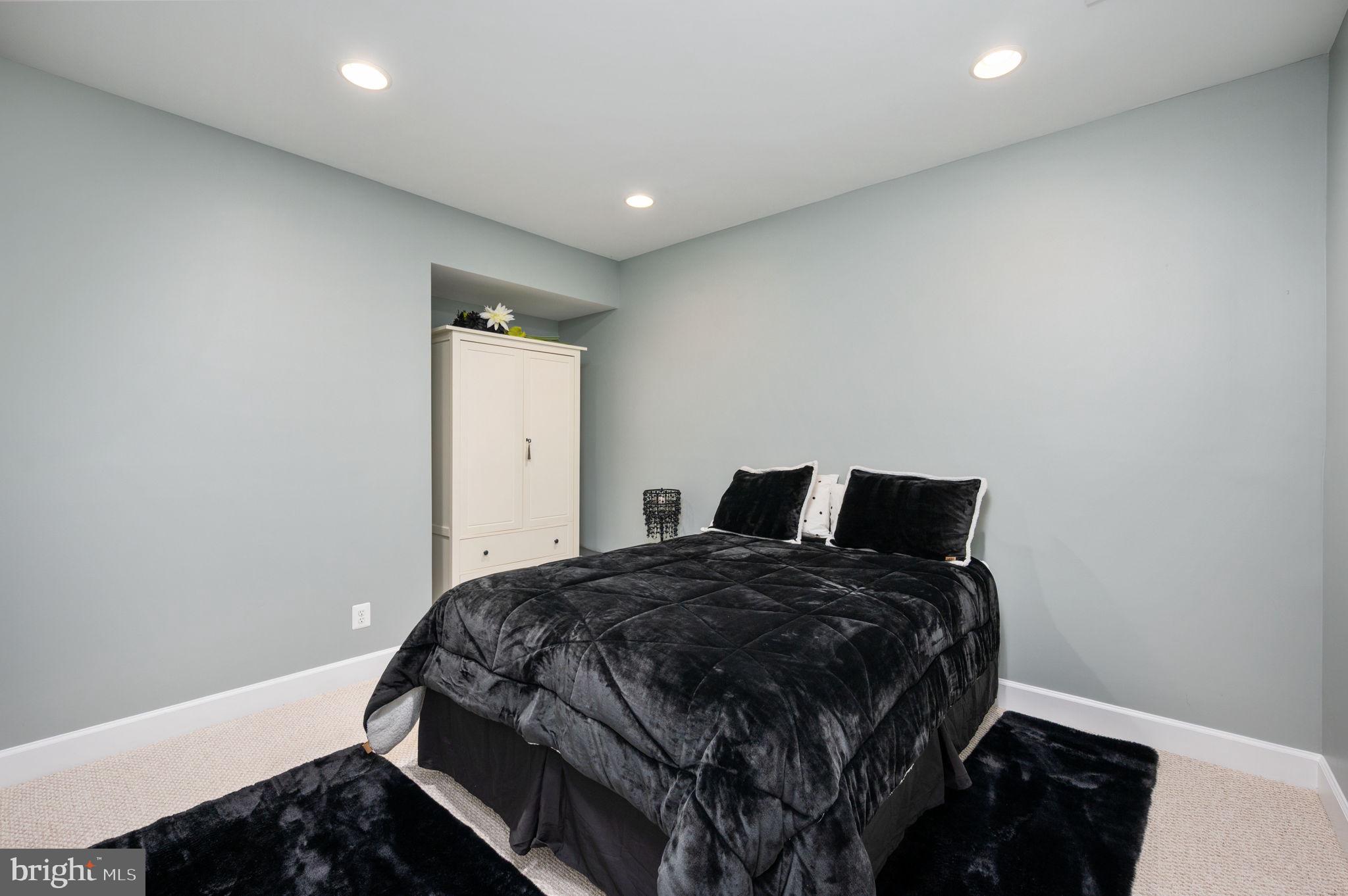 MAYFIELD TRACE - Residential